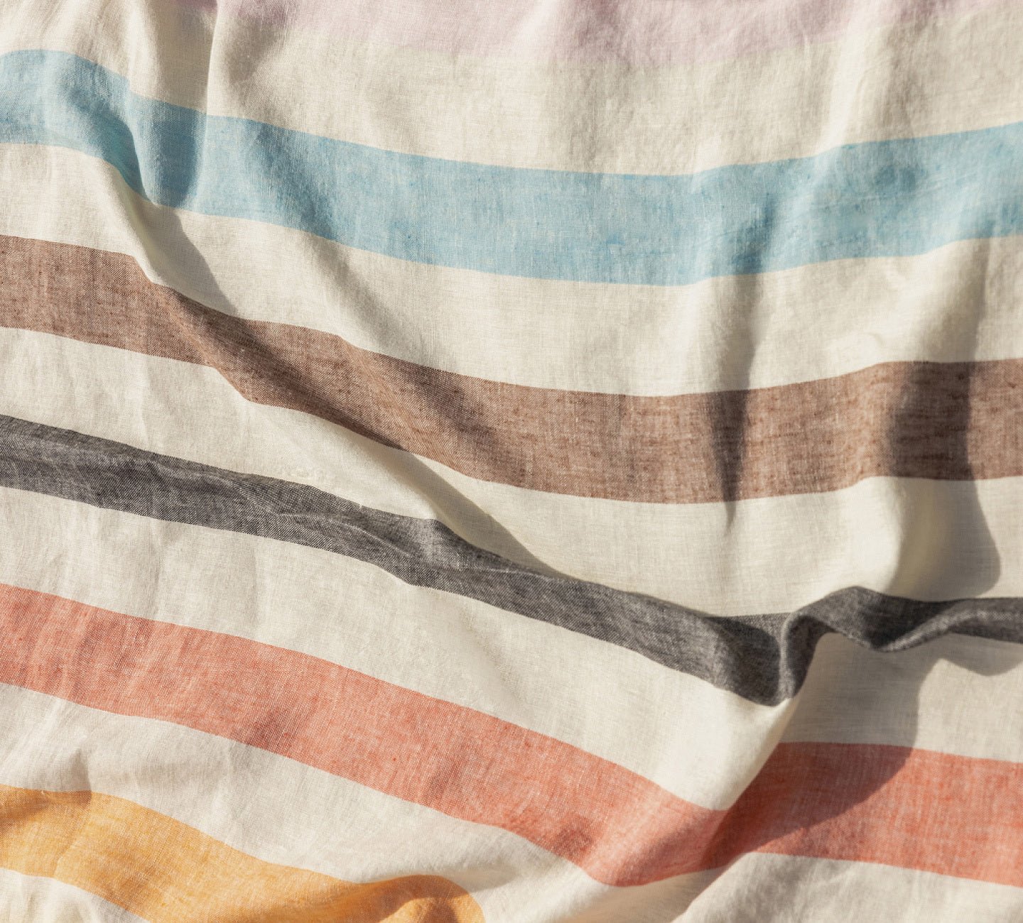 PRIDE EDITION LINEN TOWELS - Frescobol Carioca