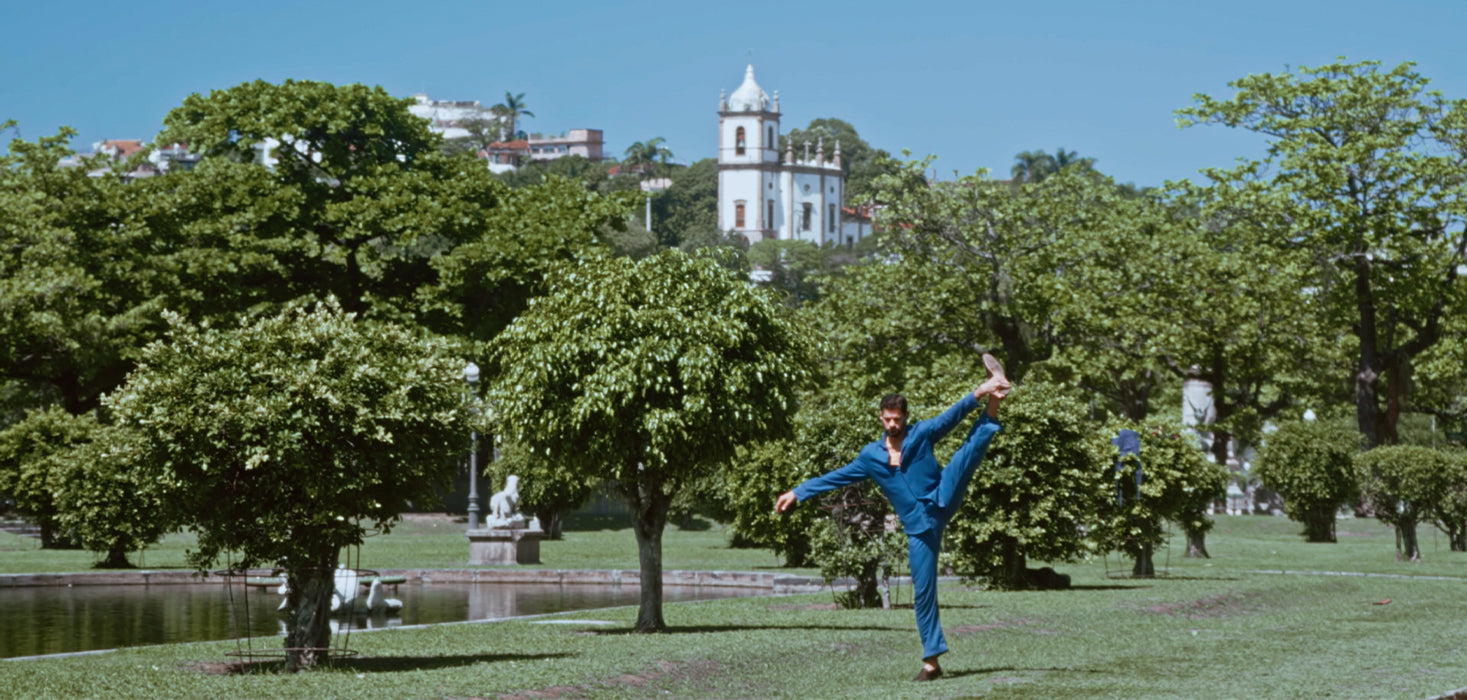 MOVE FREELY WITH THIAGO SOARES