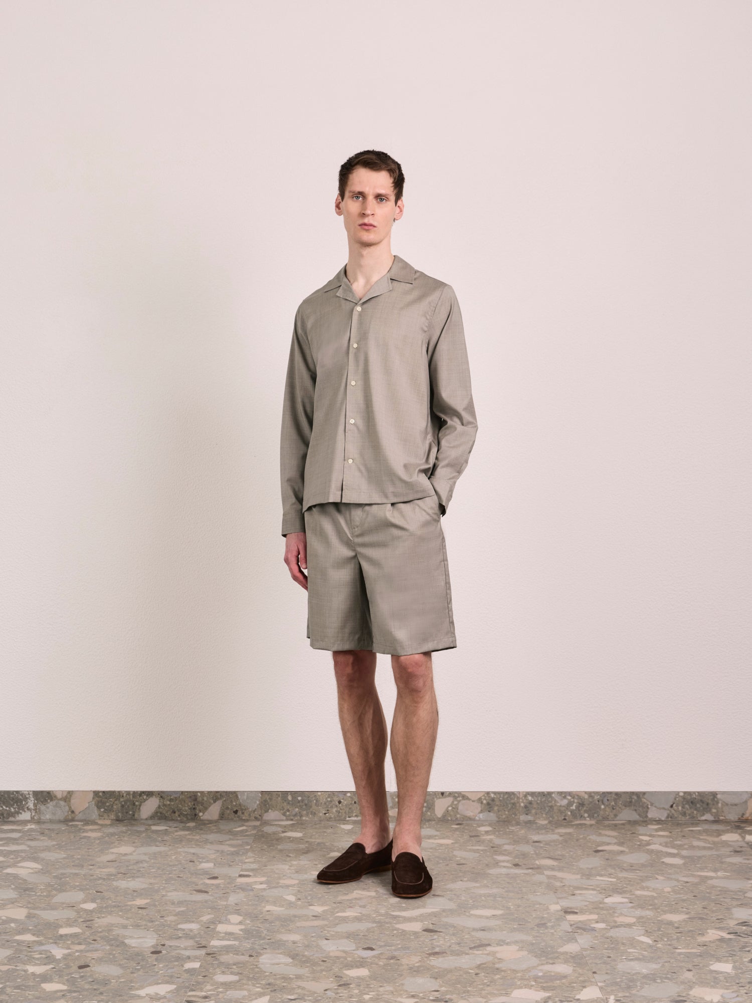SERENO TROPICAL WOOL SHORTS