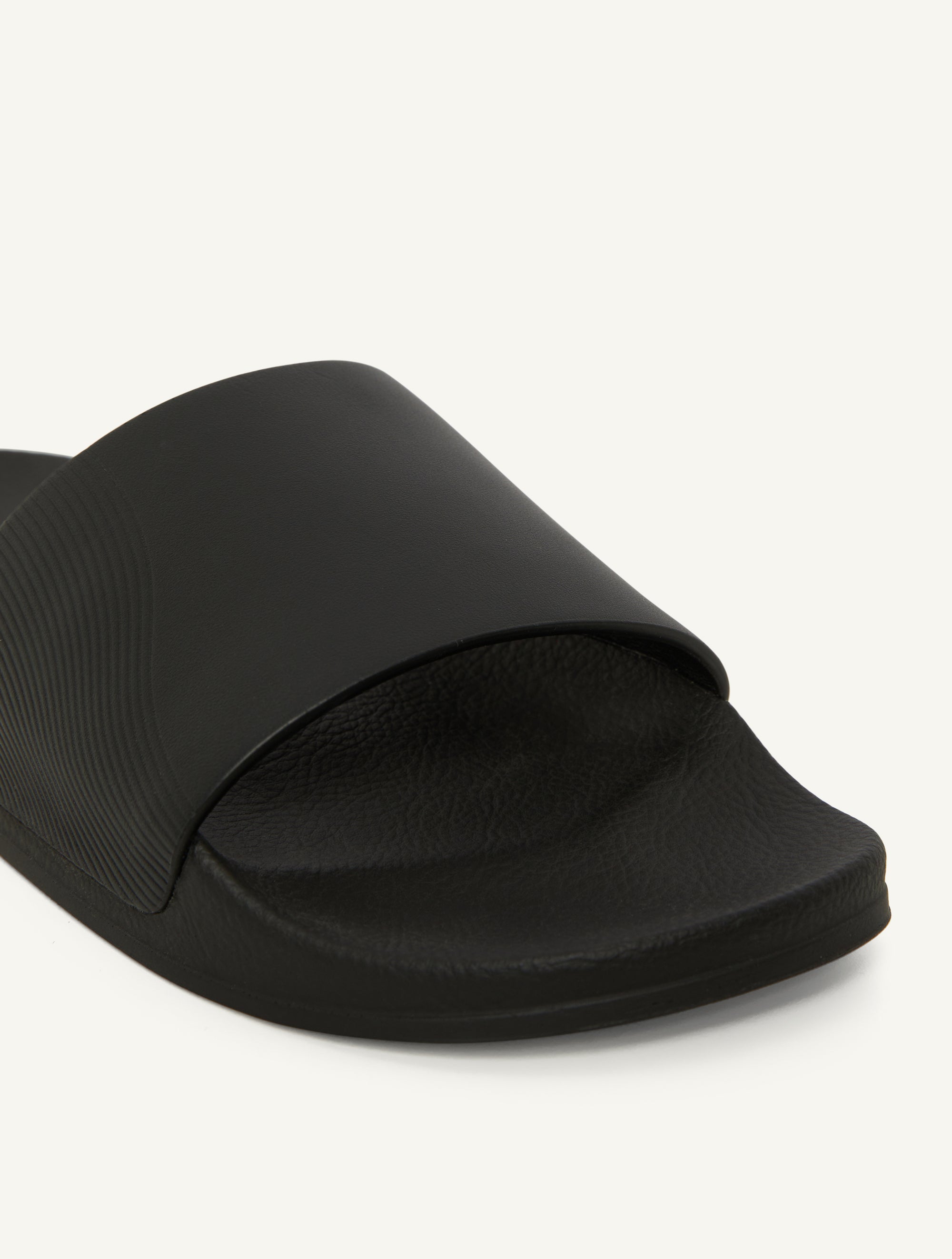 HUMBERTO LEATHER SLIDERS