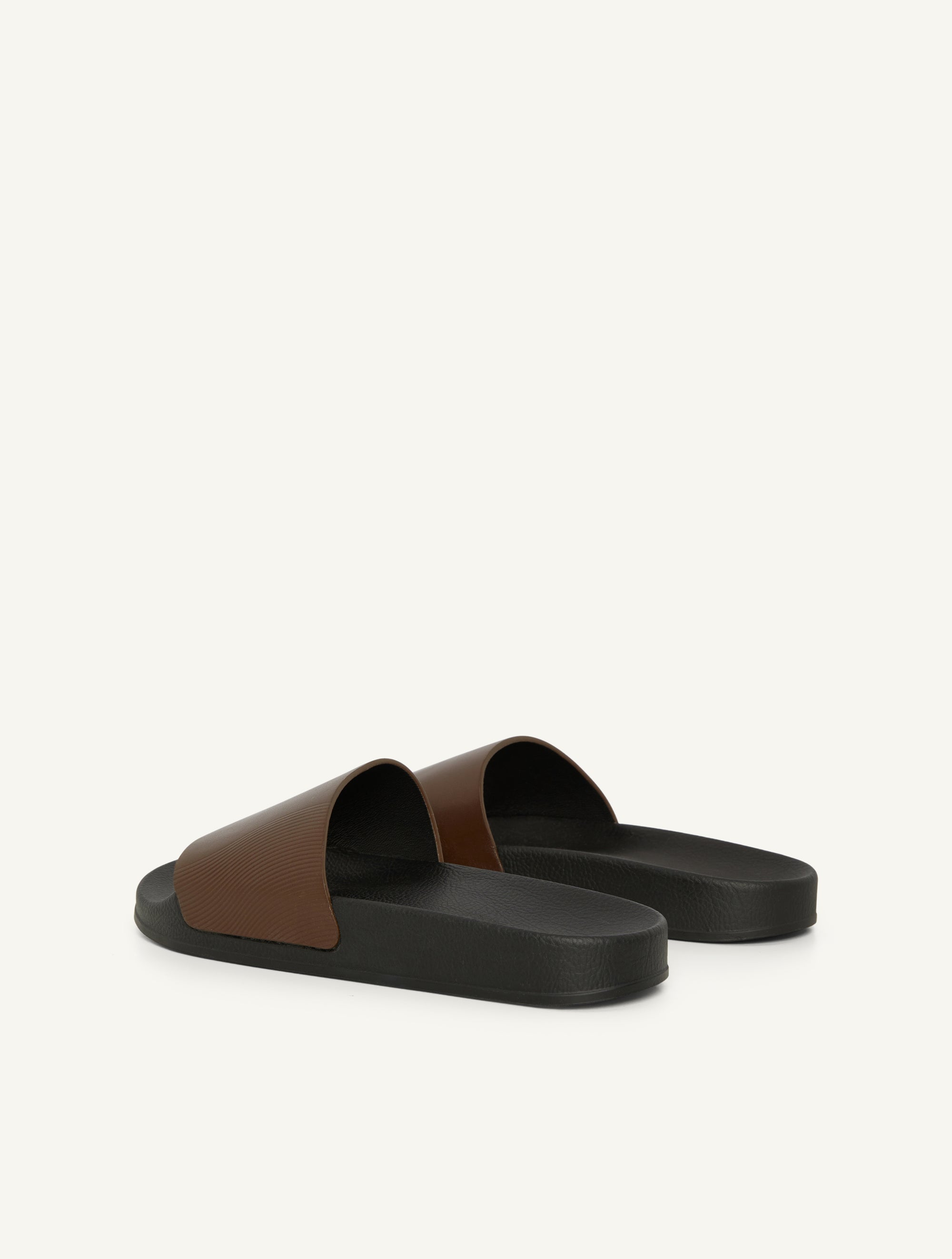 HUMBERTO LEATHER SLIDERS