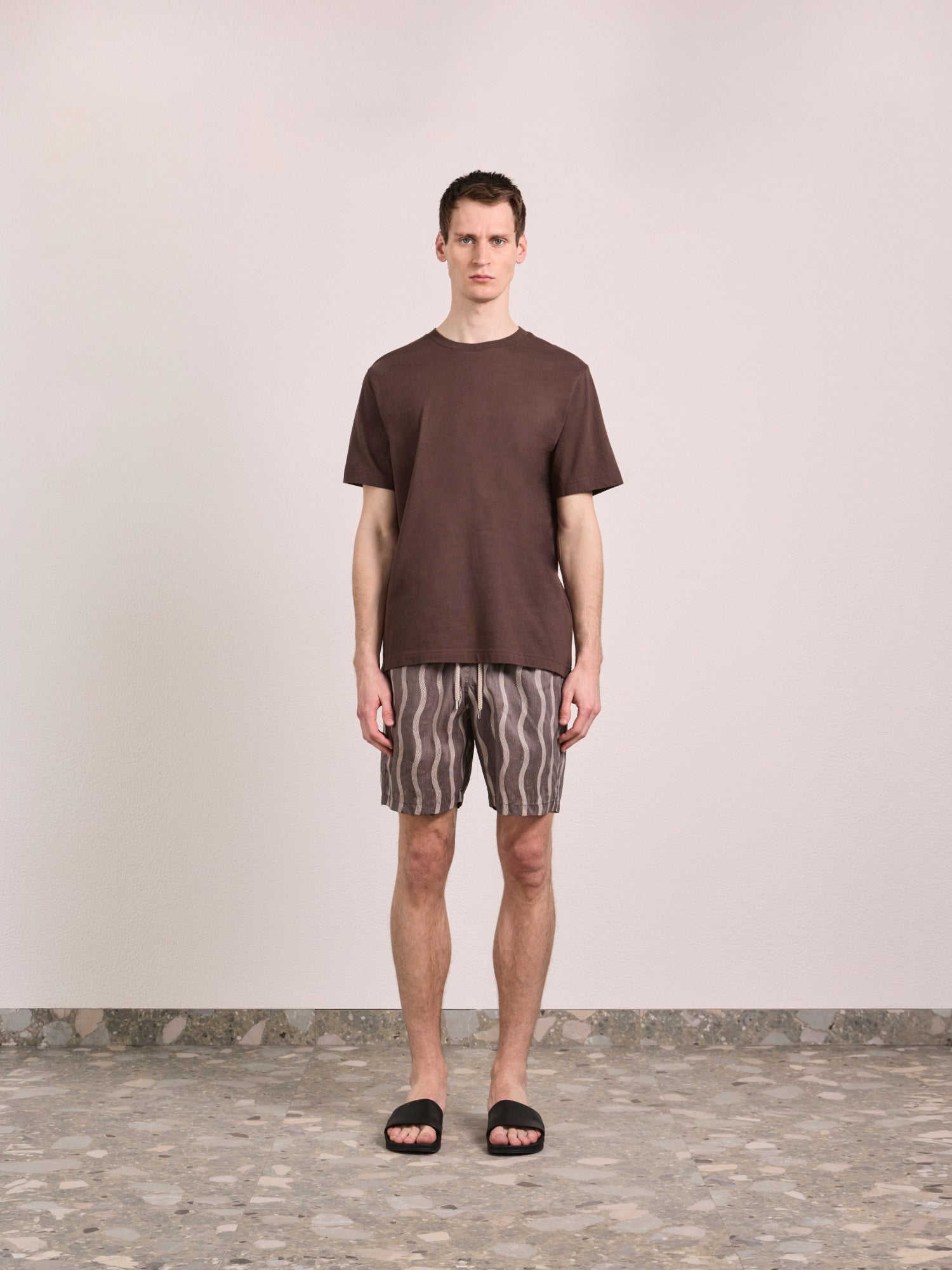 DINIS EMBROIDERED T-SHIRT
